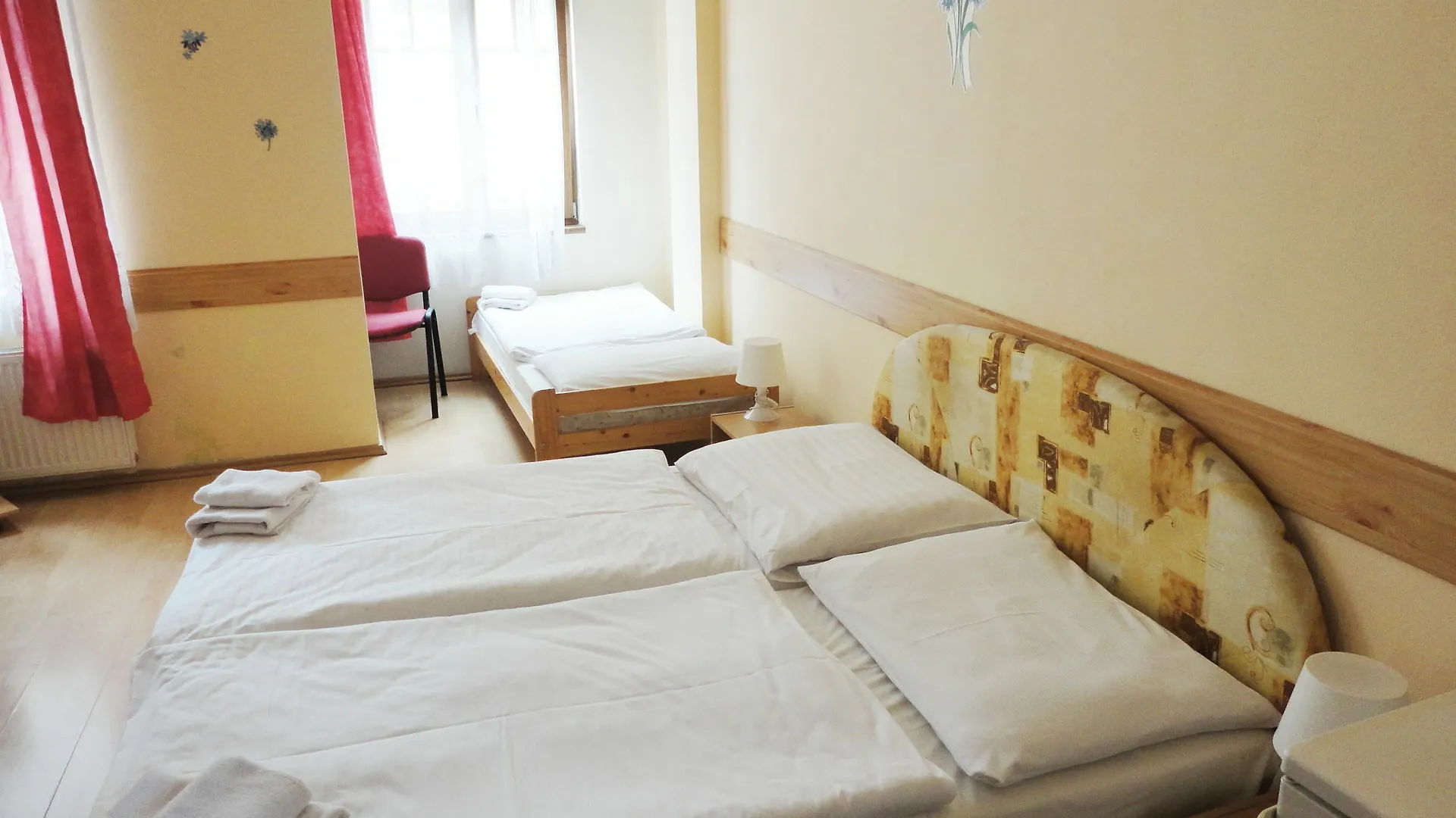 Hotel Jizera كارلوفي فاري 3*,